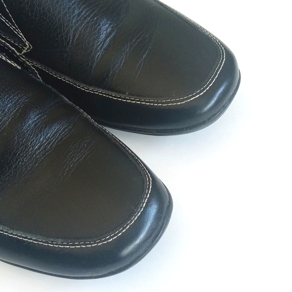 Naturalizer Black Leather Loafers / Flats 8 - Picture 6 of 9
